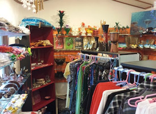 maldives/vaavu-atoll/shop/unico-souvenir