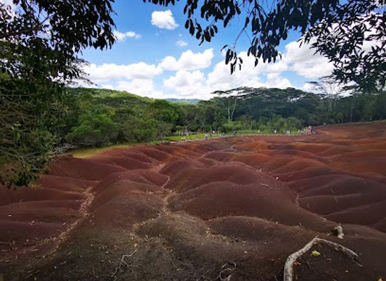 mauritius/seven-coloured-earths/shop/seven-colored-earth-ground-zero