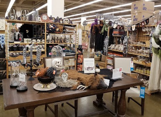 illinois/evanston/shop/world-market