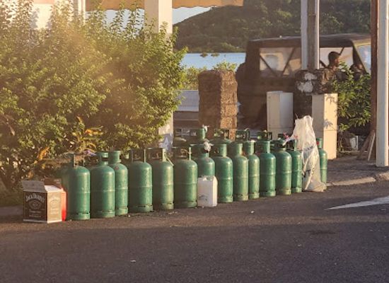 mayotte/dzaoudzi/shop/rama