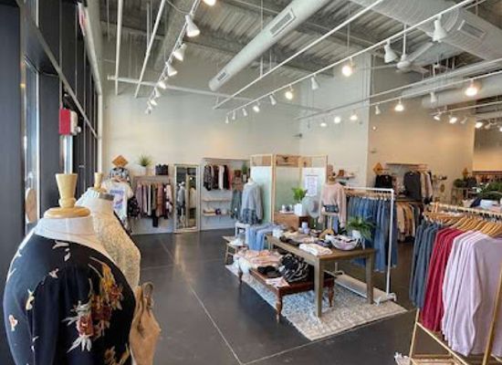 indiana/carmel/shop/lily-sparrow-boutique