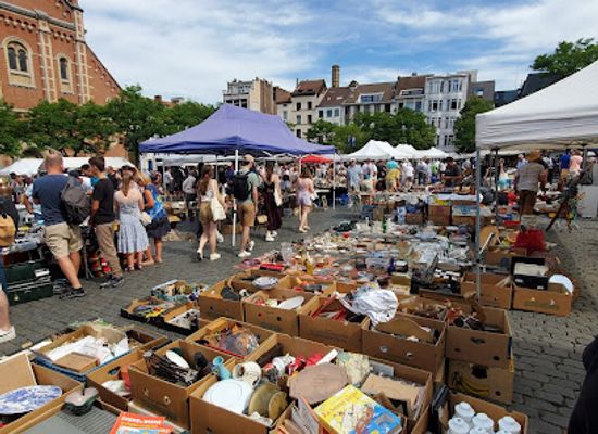 belgium/dyle-valley/shop/marche-aux-puces