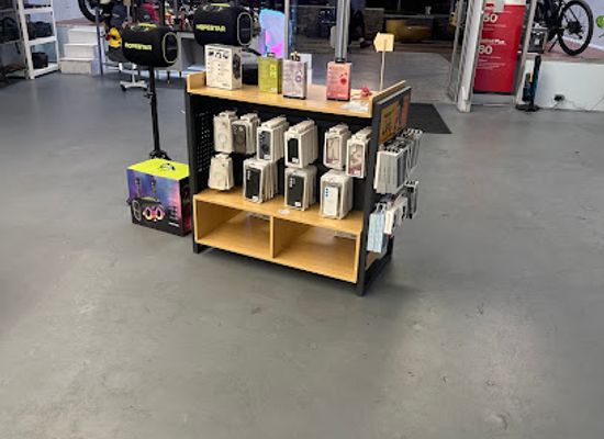 california/burbank/shop/art-boutique-cellular
