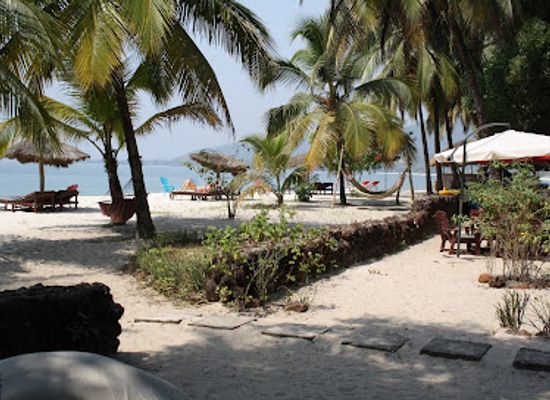 sierra-leone/tokeh-beach/shop/tokeh-beach