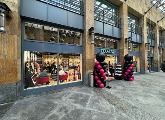 switzerland/zug/shop/parfumerie-douglas-zug
