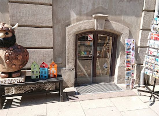denmark/copenhagen/shop/royal-souvenir-shop