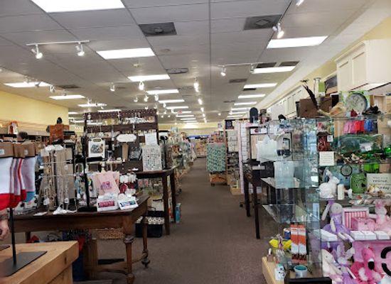 louisiana/monroe/shop/debbie-s-hallmark-shop