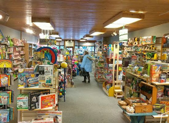 montana/the-flathead/shop/imagination-station-toys