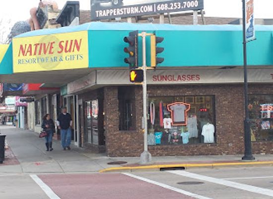 wisconsin/wisconsin-dells/shop/native-sun-resortwear-gifts
