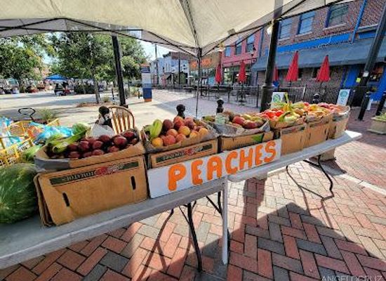 virginia/greater-richmond-region/shop/17th-street-market