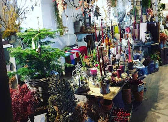 denmark/falster/shop/nannas-blomster-kreationer