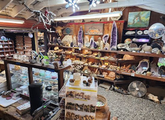 new-york/adirondack-mountains/shop/natural-stone-bridge-caves