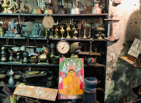 sri-lanka/kandy-district/shop/waruna-antiques