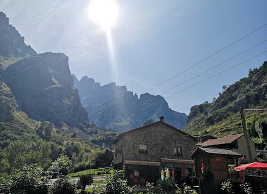 spain/picos-de-europa/shop/supermercado-la-ruta