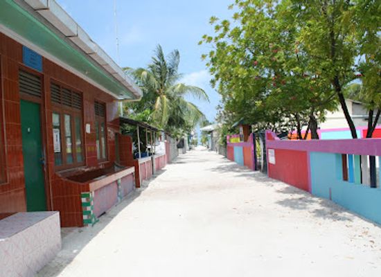 maldives/guraidhoo/shop/photo-shoot-plus-perfumes