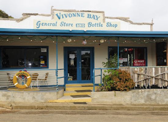 australia/kangaroo-island/shop/vivonne-bay-general-store