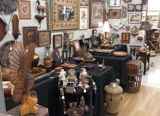 kansas/smoky-hills/shop/unique-collectables-from-monahan