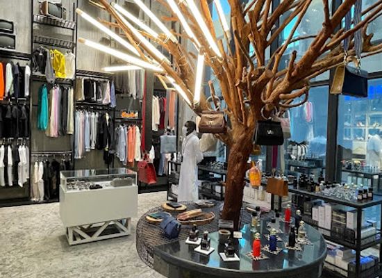 saudi-arabia/riyadh/al-diriyah/shop/personage