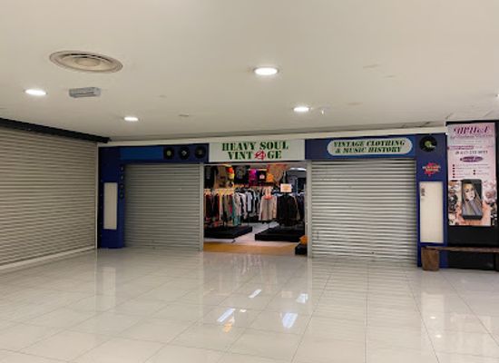 malaysia/kuching/shop/heavy-soul-vintage-bundle-thriftstore-used-clothing-record-store