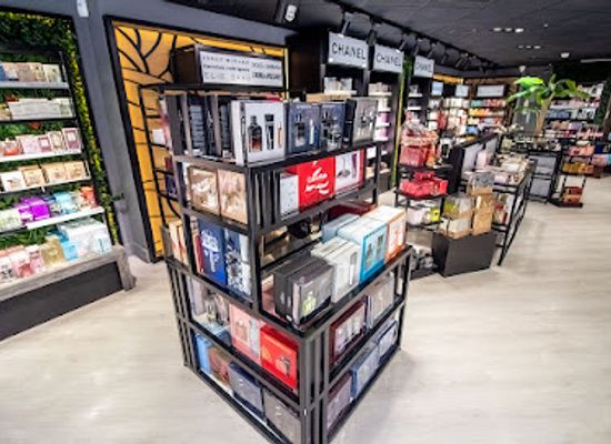 gibraltar/alameda-botanic-gardens/shop/maison-beautique