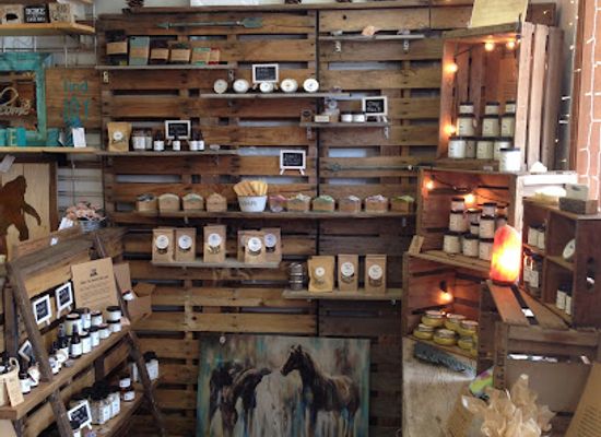 idaho/snake-river-canyon/shop/rustic-outlet-mccall