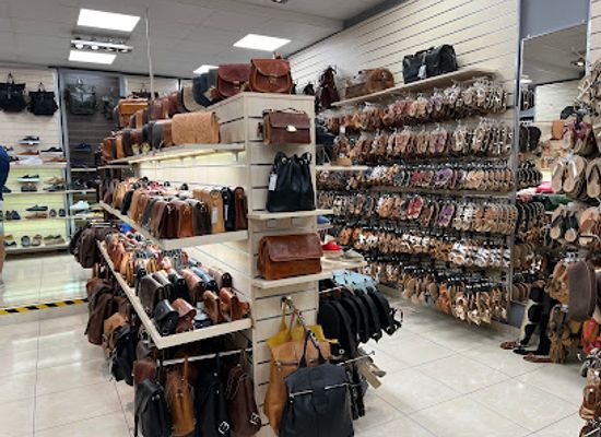 greece/attica/shop/leather-sandals-and-bags-so-what