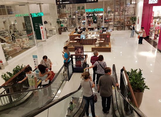 brazil/sao-paulo/shop/shopping-metro-santa-cruz