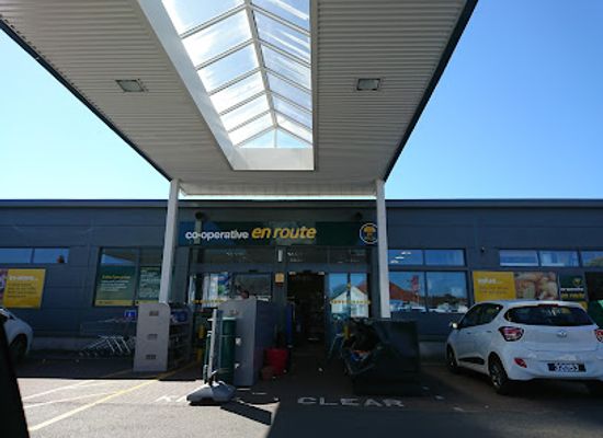guernsey/perelle-bay/shop/coop-en-route-st-andrew