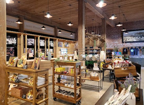 oregon/wasco-county/shop/the-fruit-company-factory-experience
