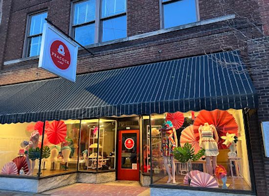 kentucky/bardstown/shop/peacock-on-third