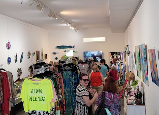 florida/daytona-beach/shop/etrusca-gallery-boutique