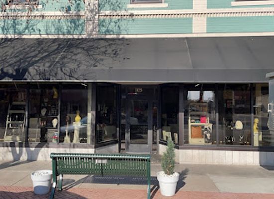 kansas/garden-city/shop/classy-looks