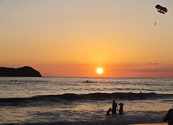 costa-rica/manuel-antonio-national-park/shop/jp-seats-shade-manuel-antonio-beach