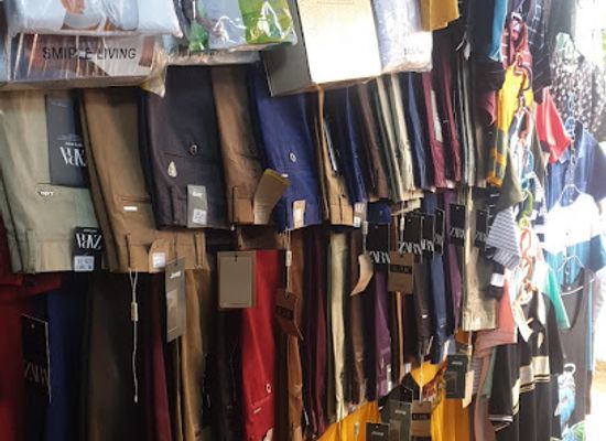uganda/jinja/shop/hade-s-boutique
