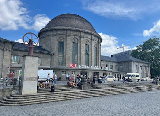 germany/cologne/deutz/shop/einkaufsbahnhof-koln-messe-deutz