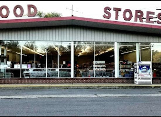 west-virginia/watoga-state-park/shop/lucy-s-grocery