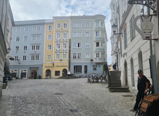 austria/linz/shop/jeans-shop-gartner