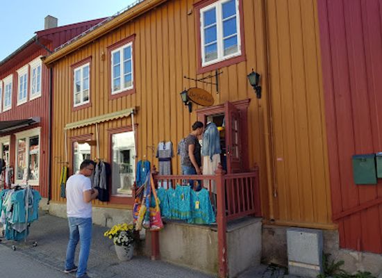 norway/roros/shop/det-gule-huset