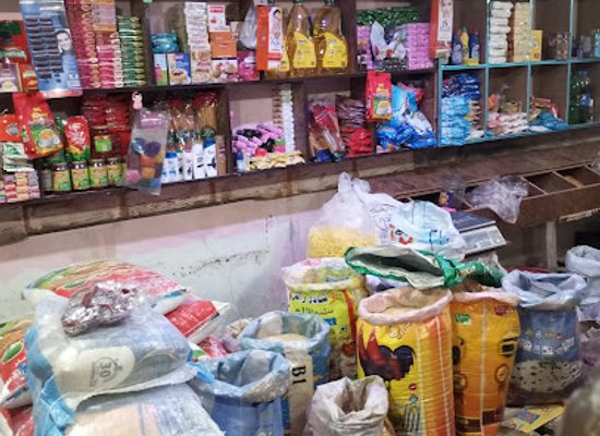 pakistan/kaghan-valley/shop/kabeer-shah-karyana-store