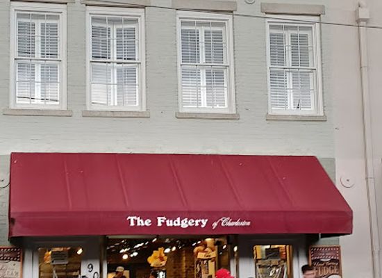 south-carolina/charleston-beaches/shop/the-fudgery