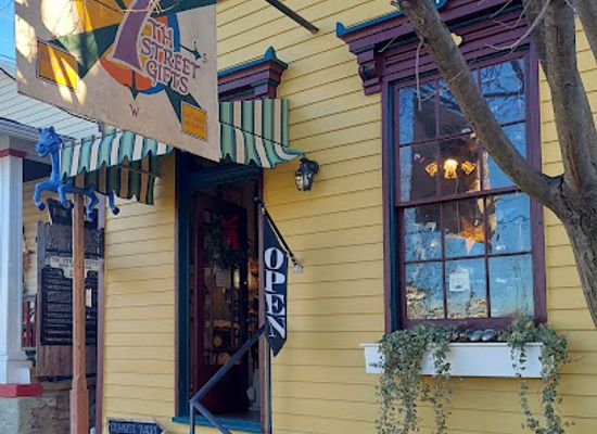 kentucky/newport/shop/seventh-street-gifts