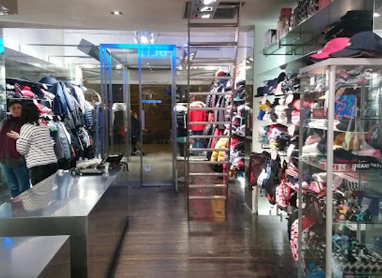 italy/arezzo/shop/ultimo