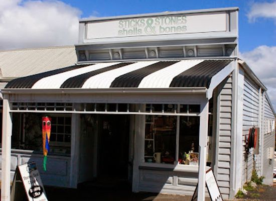 australia/tasmania/shop/sticks-stones-shells-bones