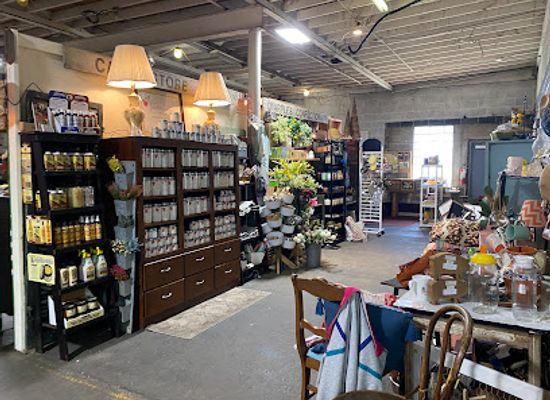 ohio/scioto-valley/shop/unique-antiques-warehouse