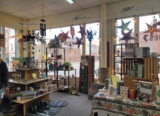 illinois/central-illinois/shop/crossroads-fair-trade-goods-gifts