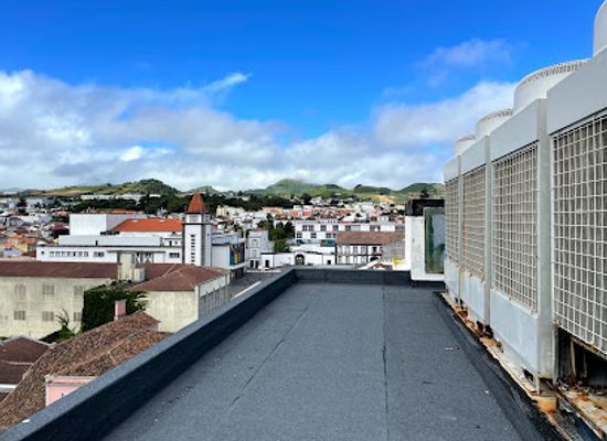 portugal/azores/shop/solmar-avenida-center