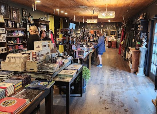 rhode-island/washington-county/shop/the-cloak-and-wand