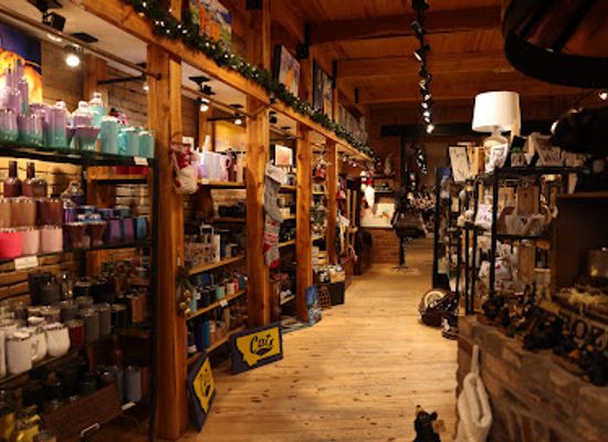 montana/gallatin-canyon/shop/montana-gift-corral-downtown-bozeman