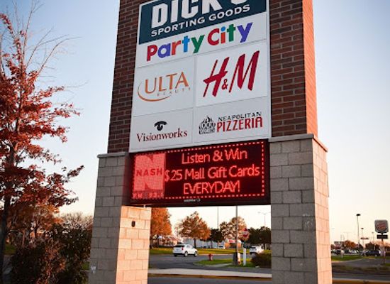canada/fraser-valley/shop/macomb-mall