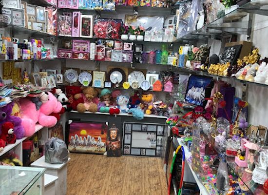 nepal/kathmandu-valley/shop/nilam-gifts-and-hookah